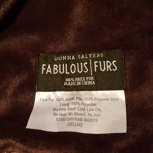 Donna Salyers Fabulous Furs